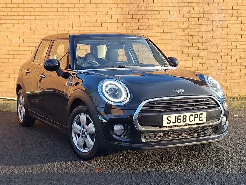 2018 MINI Mini 1.5 Cooper Classic (s/s) Hatchback 5d