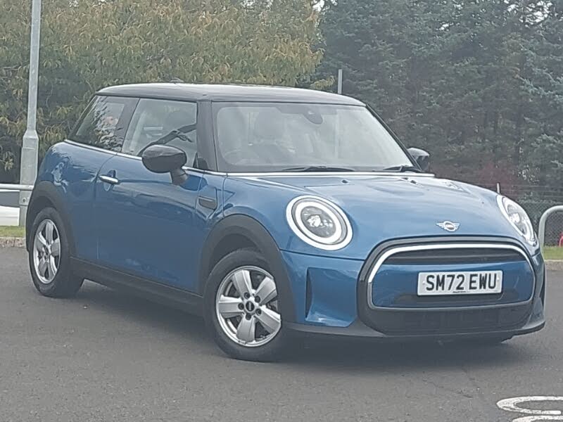 2022 MINI Mini 1.5 Cooper Classic (Premium) Hatchback 3d Auto