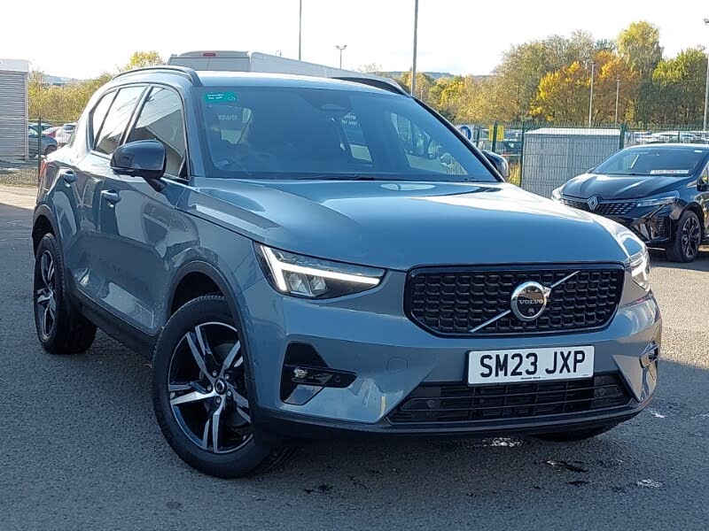 2023 Volvo XC40 2.0 B3 Plus