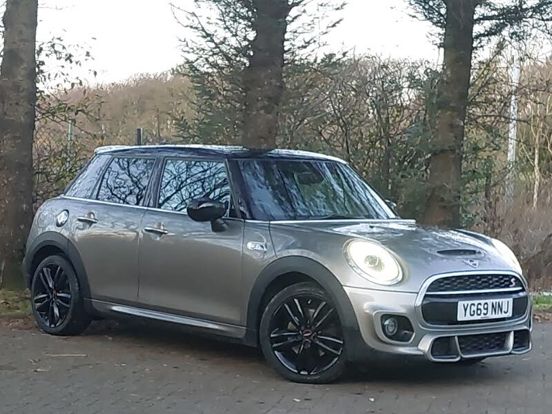 2019 MINI Mini 2.0 Cooper S Sport (189bhp) Hatchback 5d