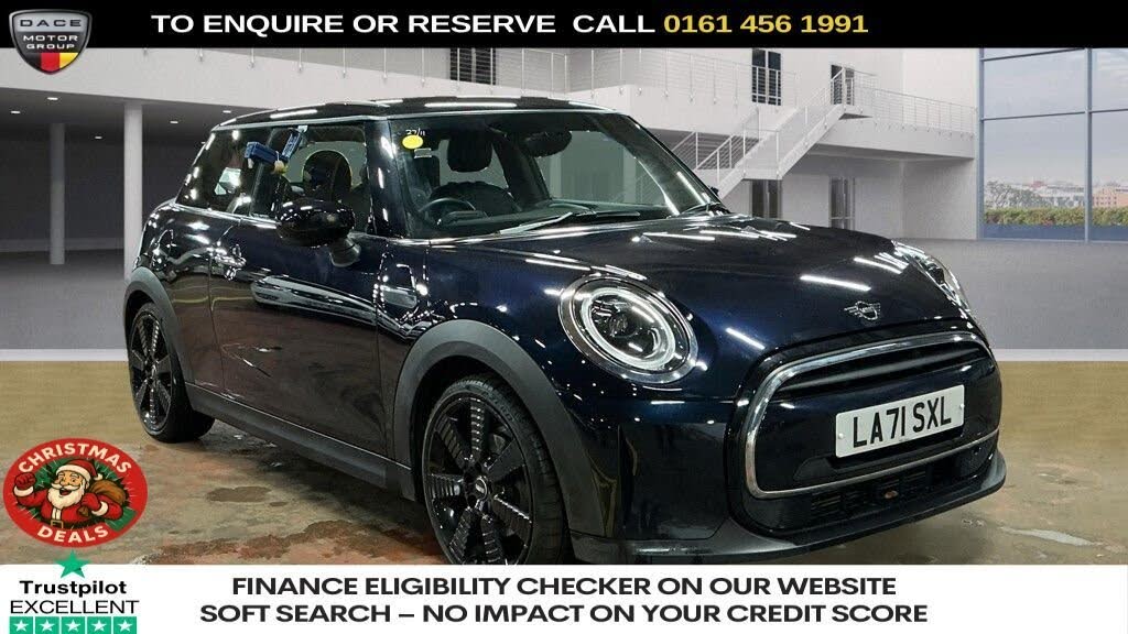 2022 MINI Mini 1.5 Cooper Exclusive Hatchback 3d