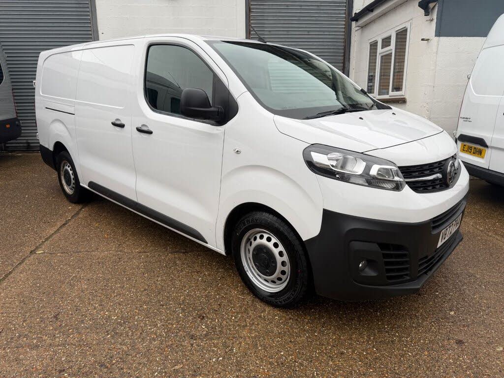 2022 Vauxhall Vivaro 1.5TD 2900 L2H1 Dynamic