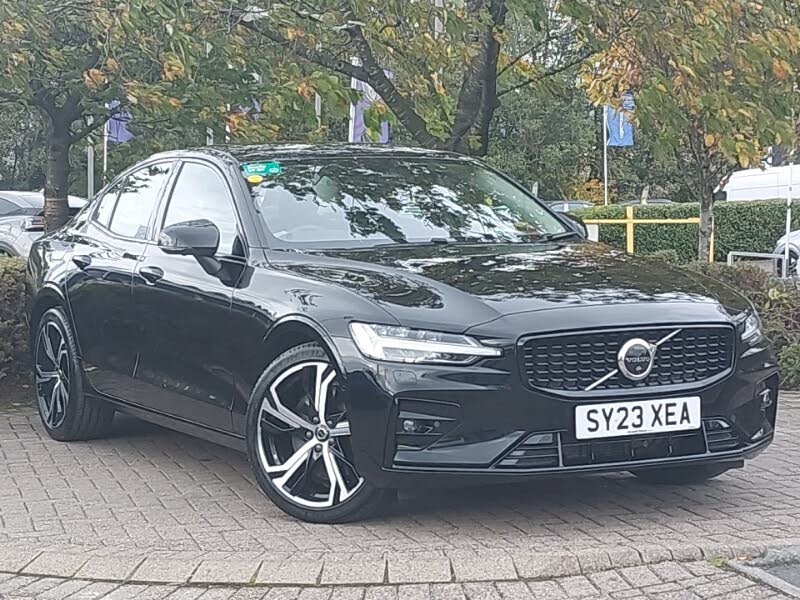 2023 Volvo S60 2.0 B5 Ultimate (247bhp) (Dark Theme)