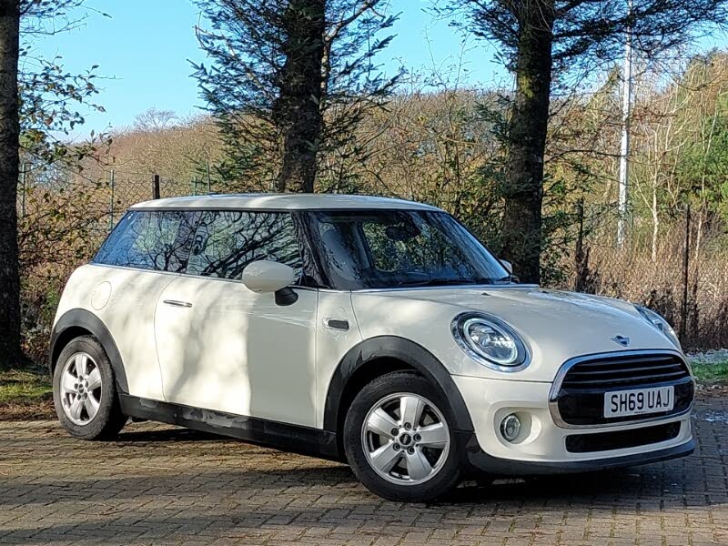 2019 MINI Mini 1.5 Cooper Classic Hatchback 3d