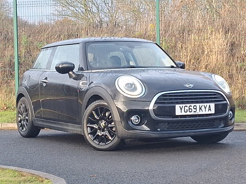 2019 MINI Mini 1.5 Cooper Classic Hatchback 3d