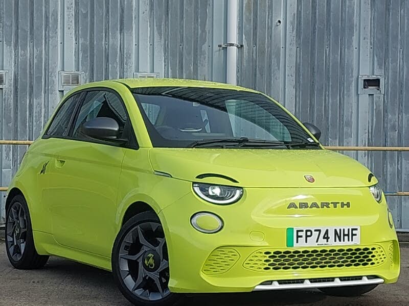 2025 Abarth 500 E 500e