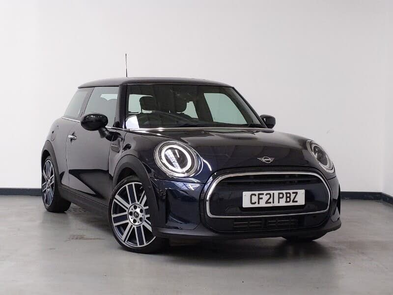 2021 MINI Mini 1.5 Cooper Exclusive Hatchback 3d