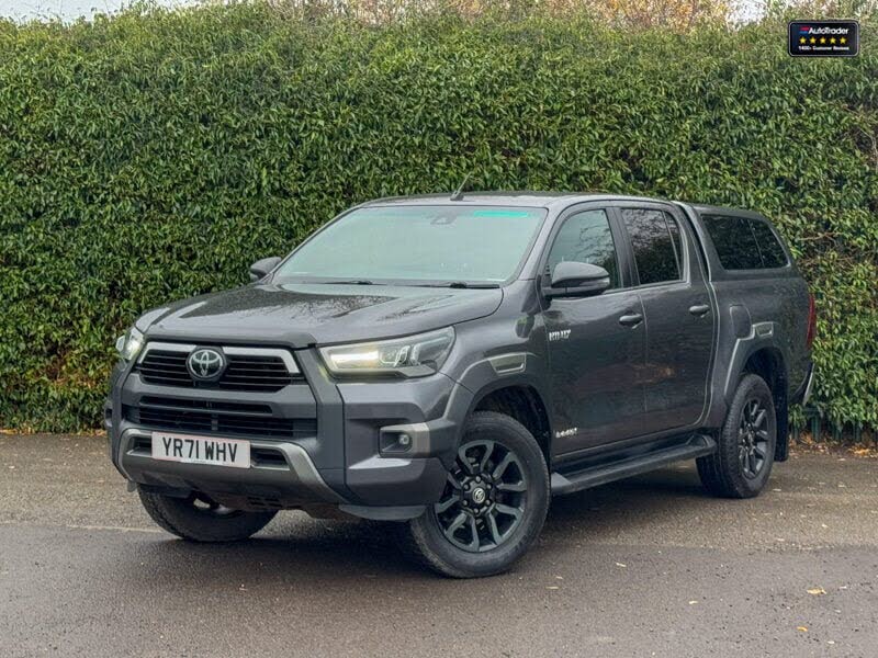 2021 Toyota Hi-Lux 2.8D-4D Invincible X AT35 (204hp)(Eu6dT-E)