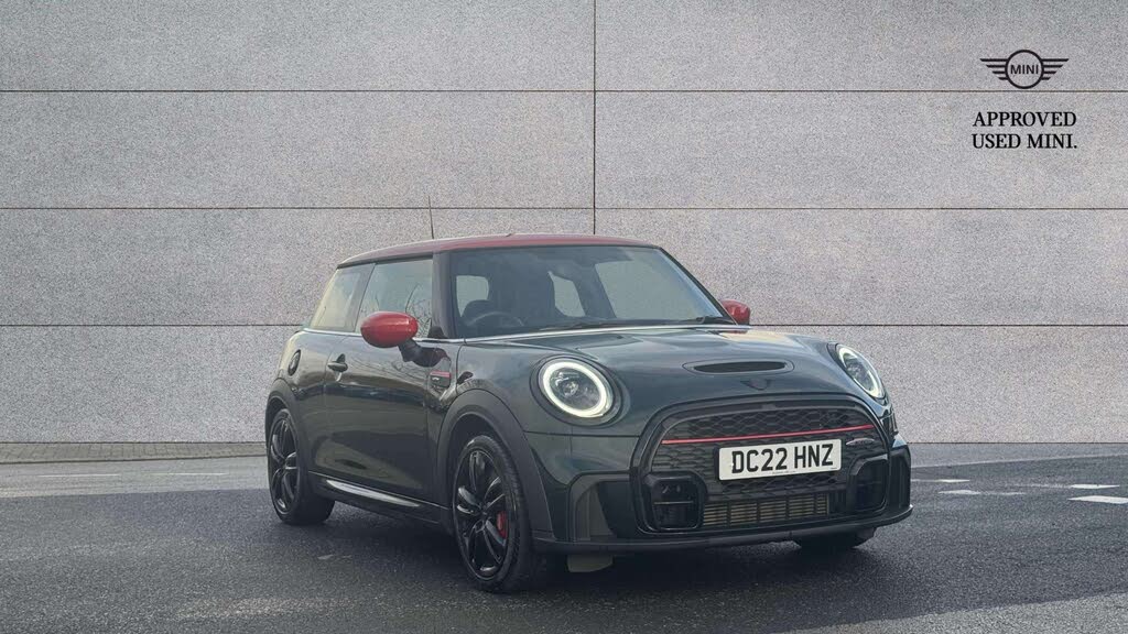 2022 MINI Mini 2.0 John Cooper Works Hatchback 3d