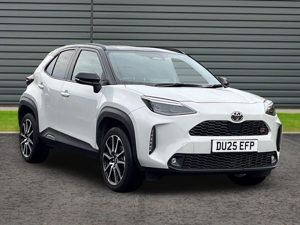 2025 Toyota Yaris Cross 1.5 VVT-i GR SPORT (128bhp) (Advanced Safety Pack)(Pan Roof)