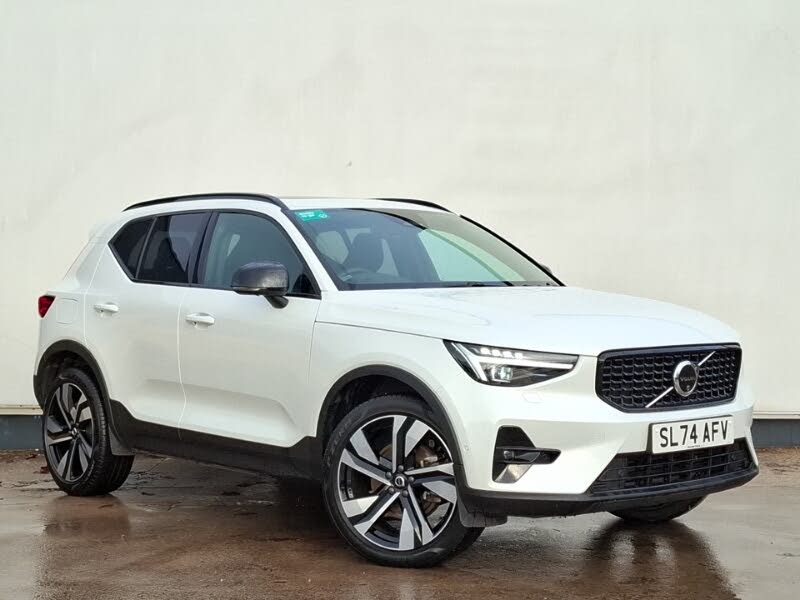 2024 Volvo XC40 2.0 B4 R-Design Pro