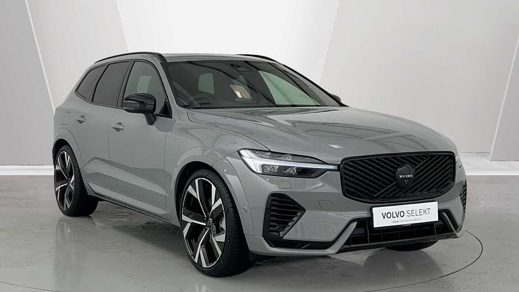 2025 Volvo XC60 2.0 T8 Ultra Black Edition