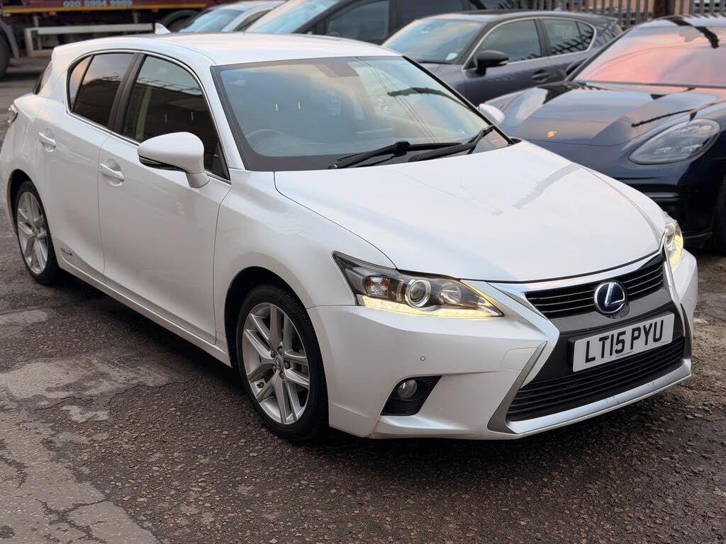 2015 Lexus CT 200h 1.8 Advance CVT