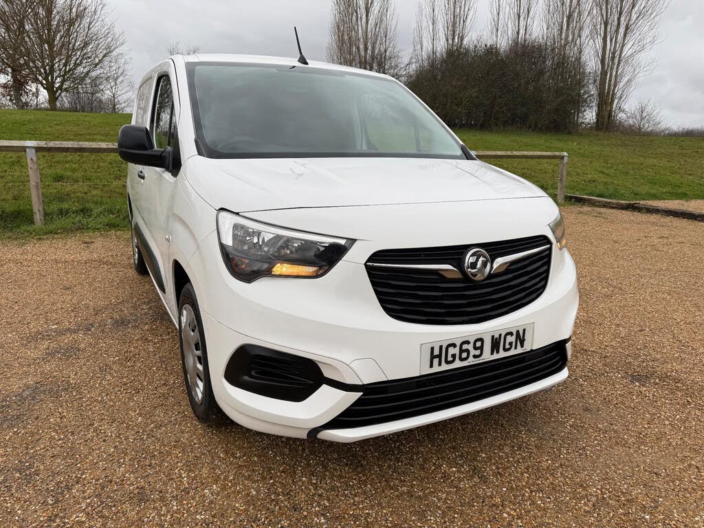 2020 Vauxhall Combo 1.5CDTi Sportive 2000 (100PS)(EU6d-T)