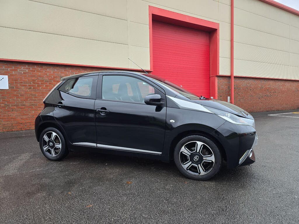 2015 Toyota AYGO 1.0 VVT-i x-clusiv 5d
