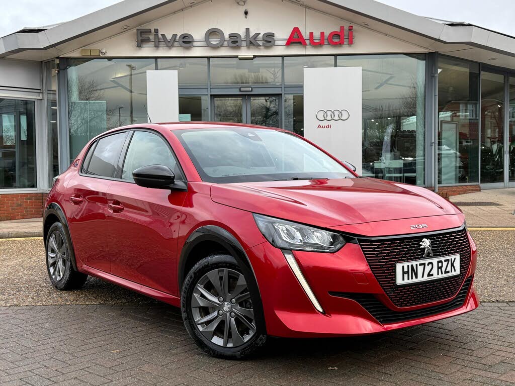 2023 Peugeot 208 E Allure Premium+ (136bhp)