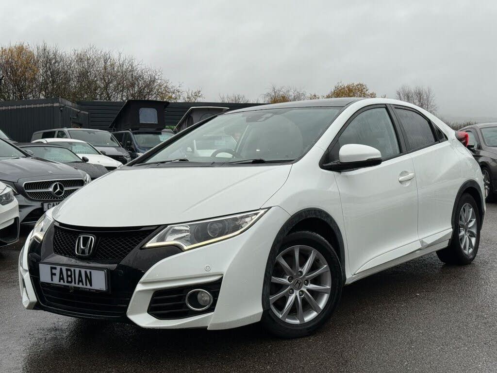 2015 Honda Civic 1.6 i-DTEC SR (Honda Connect with Navi) Hatchback
