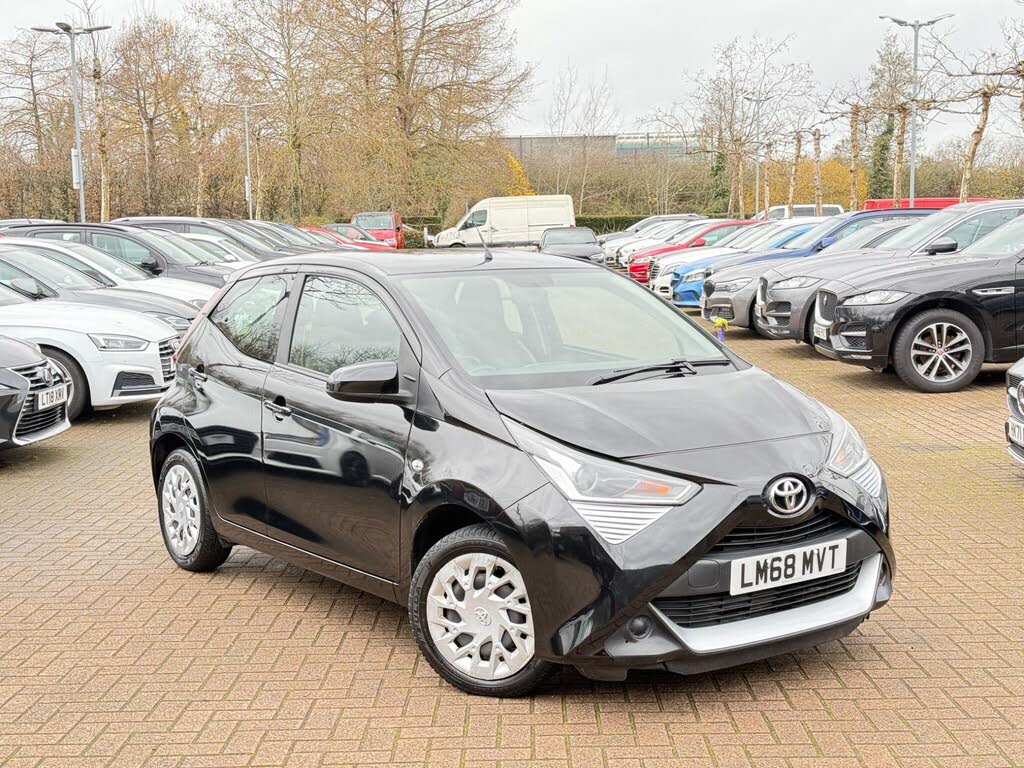 2019 Toyota AYGO 1.0 VVT-i x-play (TSS) x-shift
