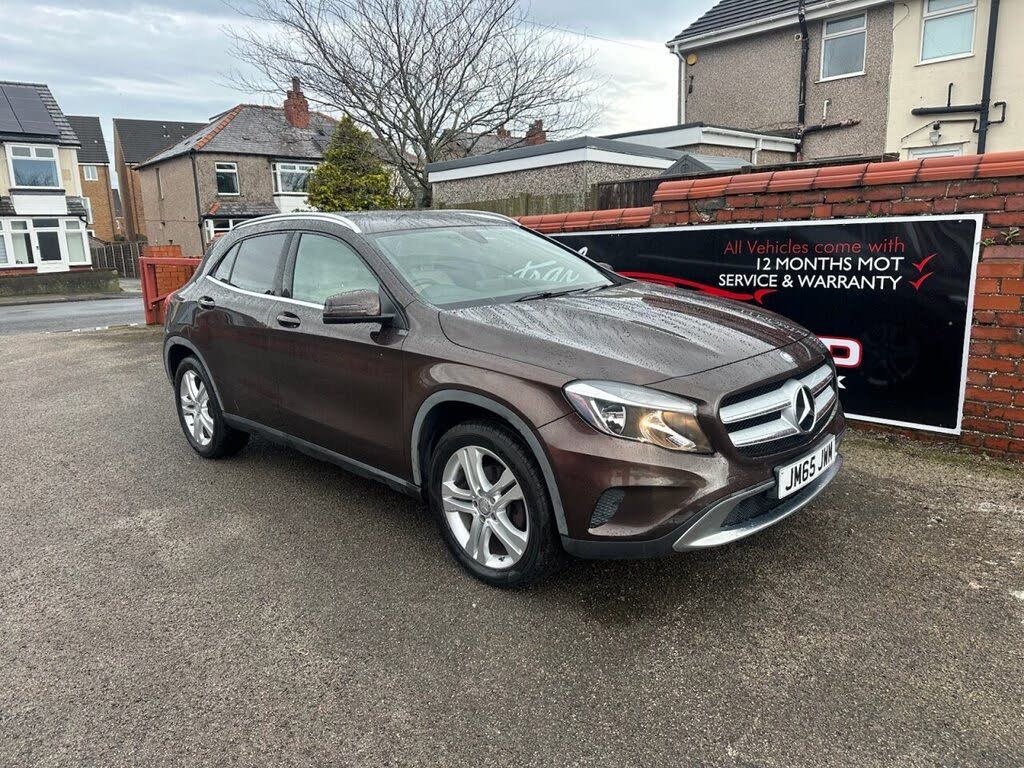 2015 Mercedes-Benz GLA-Class 2.1d GLA 200d Sport (s/s) 7G-DCT