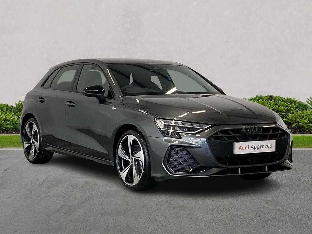 2025 Audi A3 1.5 35 TFSI Black Edition Sportback 5d