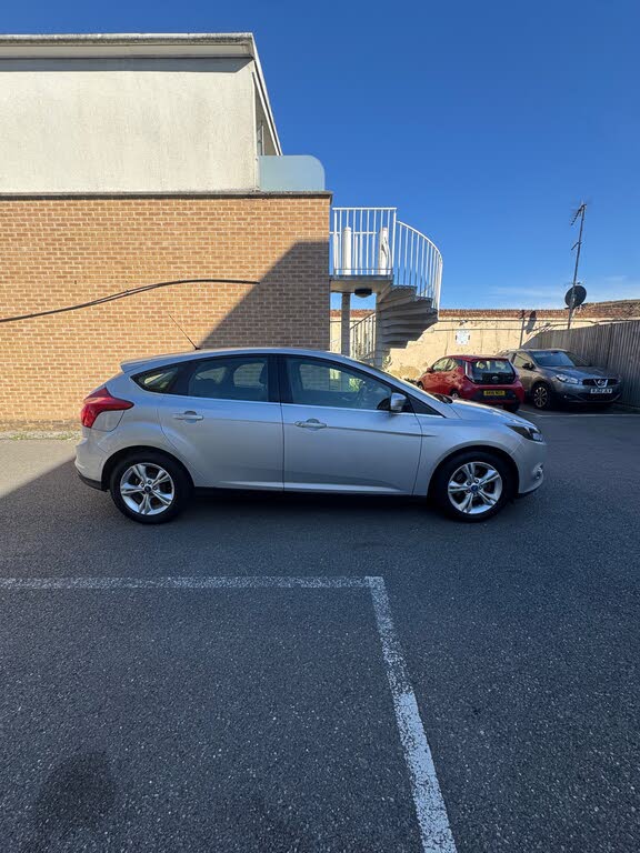 2012 Ford Focus 1.6 Zetec TI-VCT (125ps) Hatchback Powershift