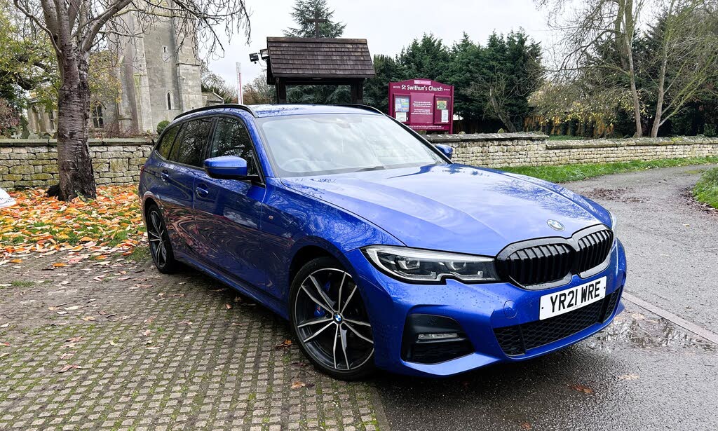 2021 BMW 3 Series 2.0 330e M Sport Touring 5d