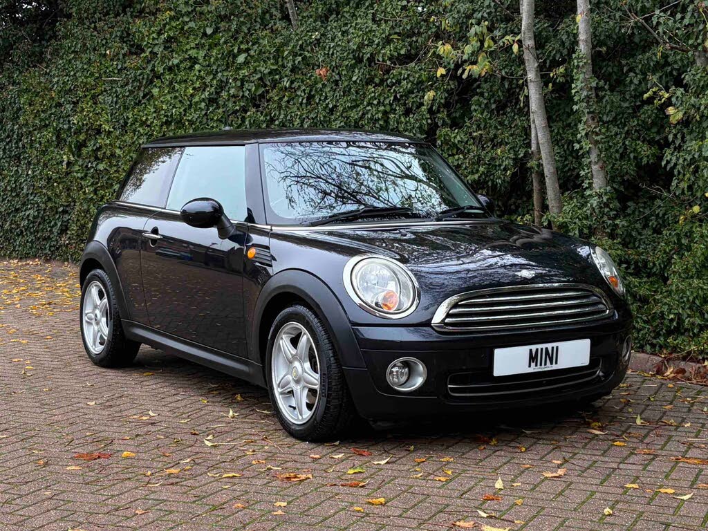 2007 MINI Mini 1.6 Cooper (120bhp) Hatchback 3d auto