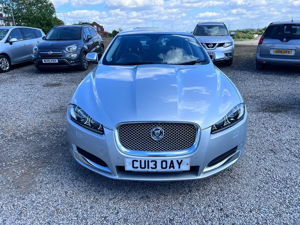 2013 Jaguar XF 2.2TD Luxury (190ps) Saloon 4d auto