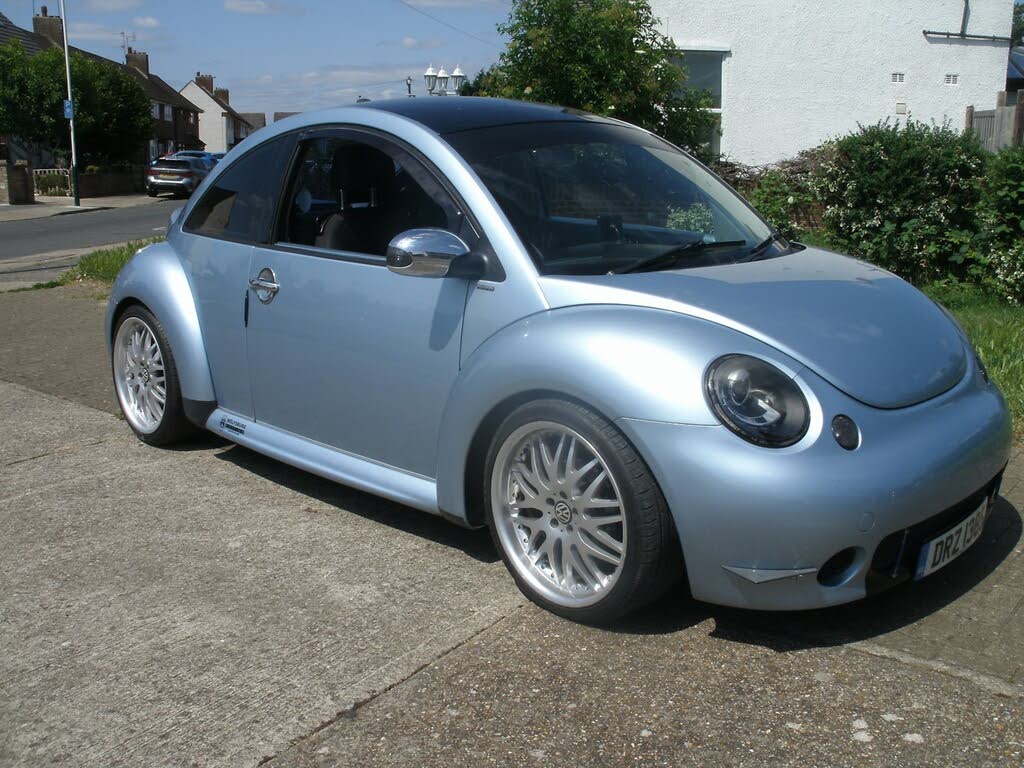 2003 Volkswagen Beetle 2.0 Hatchback 3d