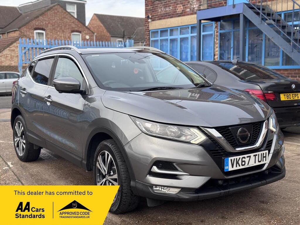 2017 Nissan Qashqai 1.5dCi N-Connecta (Glass Roof Pack)(Heat Pack)(LED Pack)