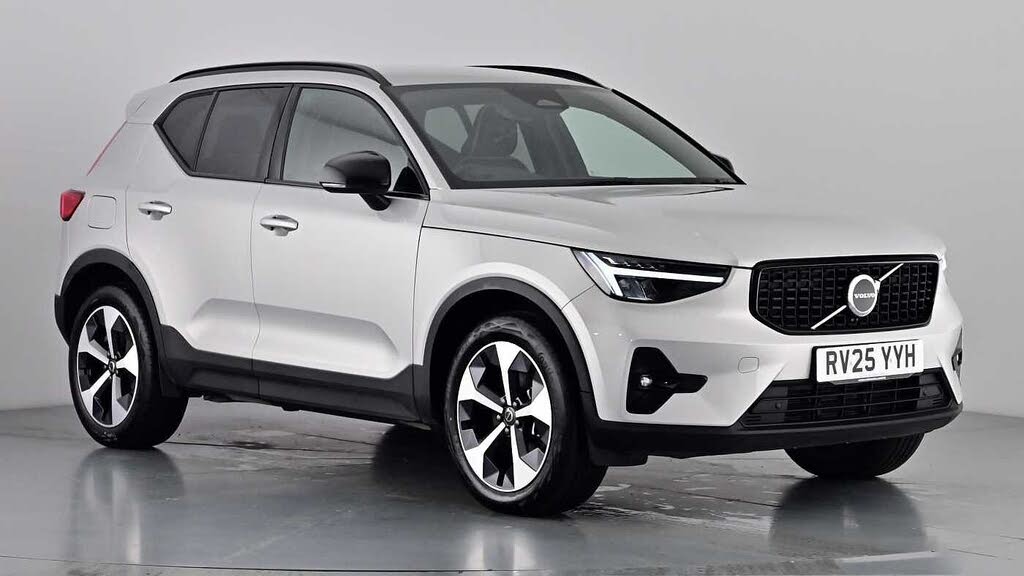 2025 Volvo XC40 2.0 B4 Plus