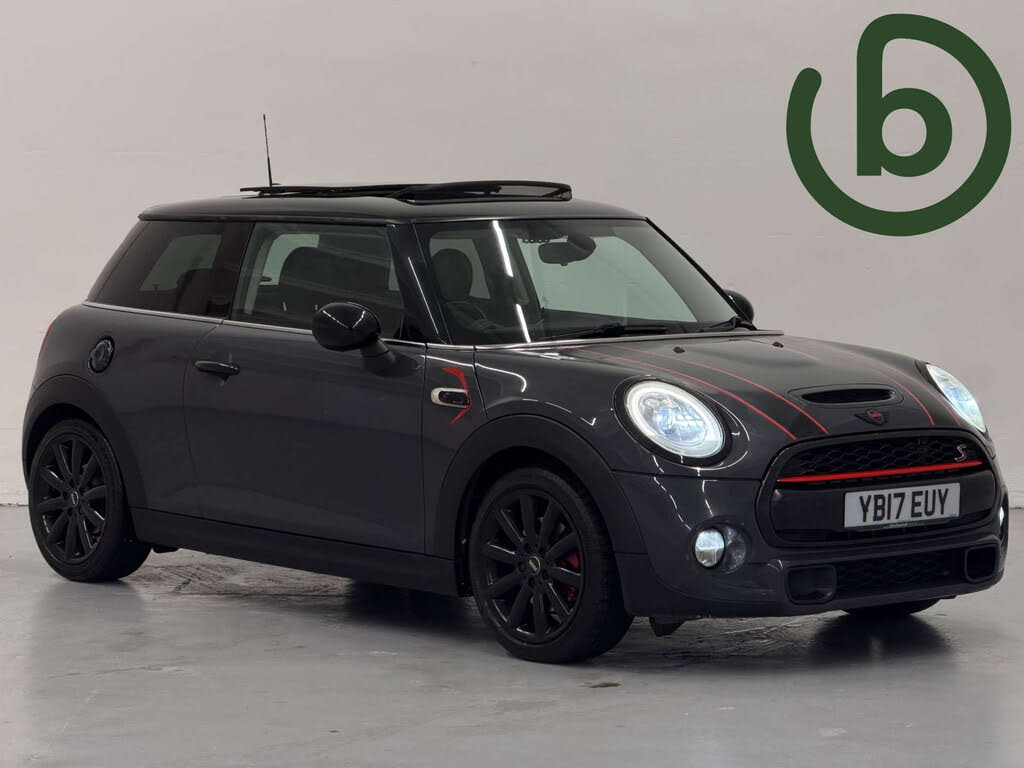 2017 MINI Mini 2.0 Cooper S (Chili) (s/s) Hatchback 3d