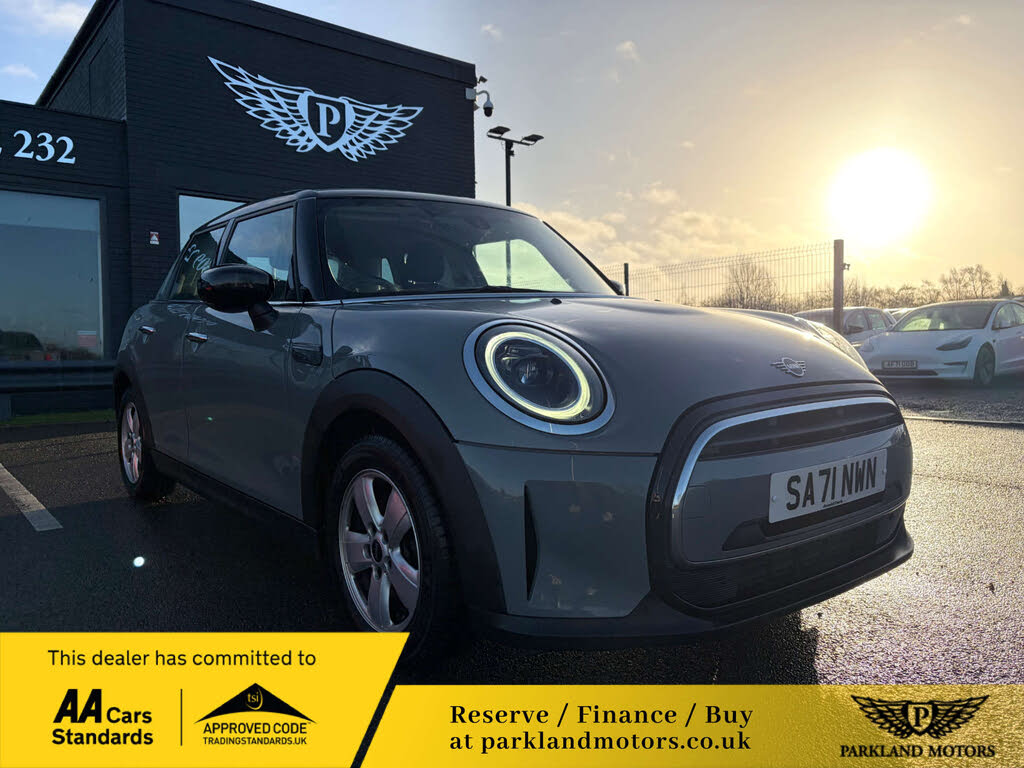 2021 MINI Mini 1.5 Cooper Classic Hatchback 5d