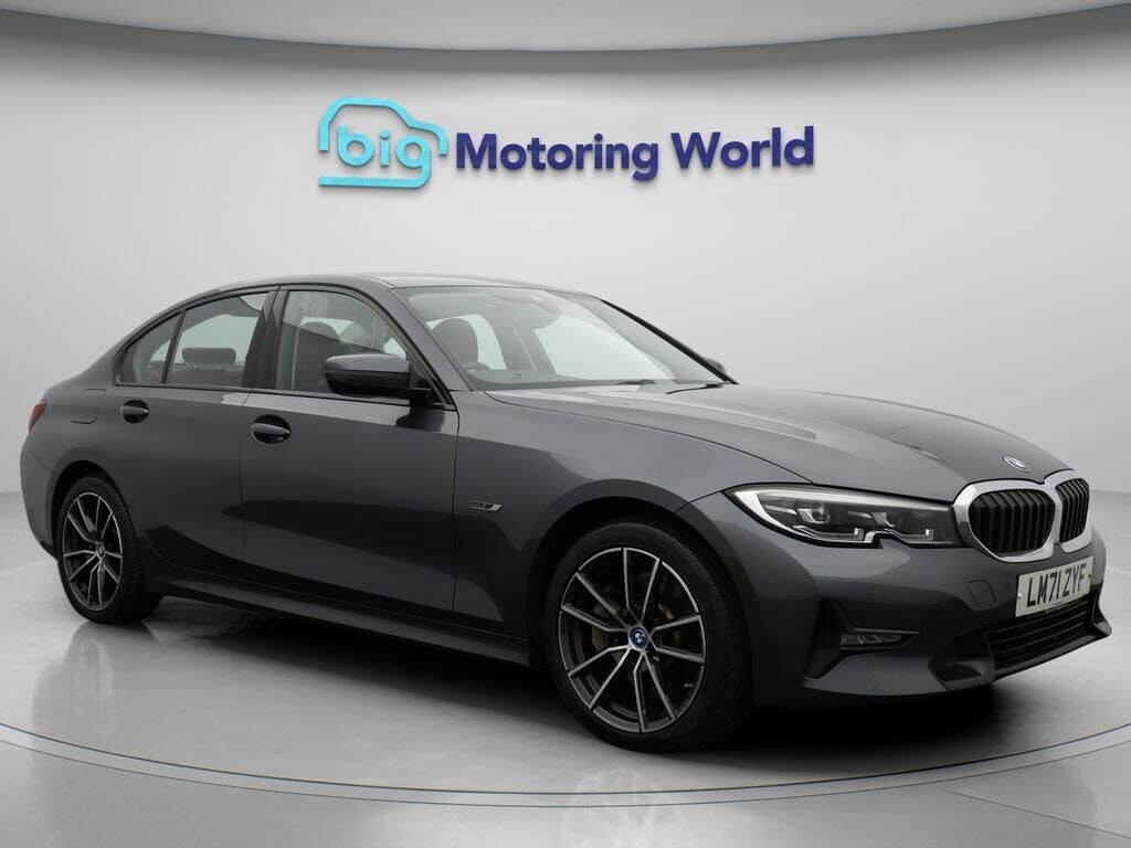 2021 BMW 3 Series 2.0 330e Sport Pro Saloon 4d