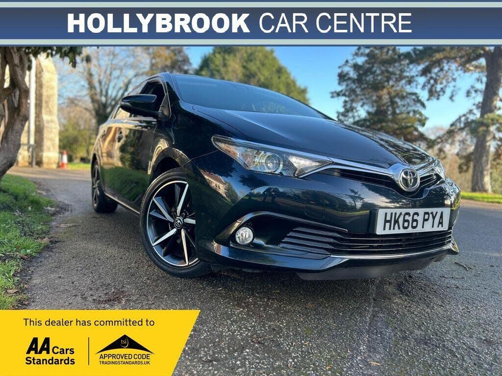 2017 Toyota Auris 1.2T Design (TSS) Hatchback