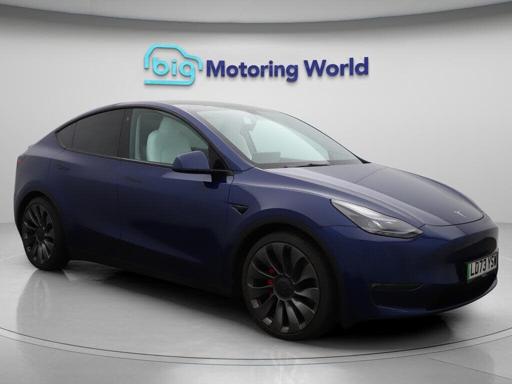 2023 Tesla Model Y E Performance