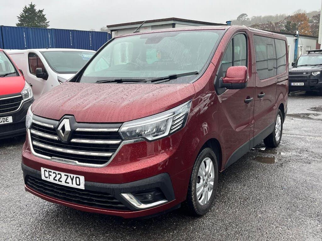 2022 Renault Trafic Passenger 2.0 Blue dCi SL28 110 Sport