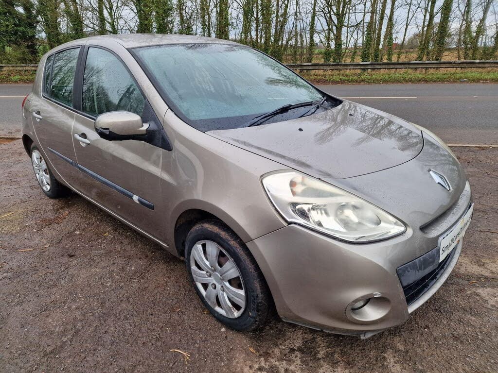 2010 Renault Clio 1.2 Expression 16v (75bhp) Hatchback