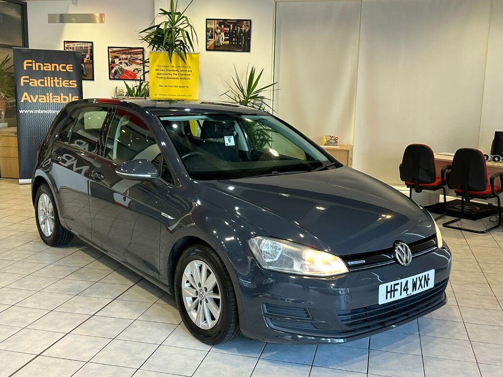 2014 Volkswagen Golf 1.6TDI BLUEMOTION Hatchback 5d