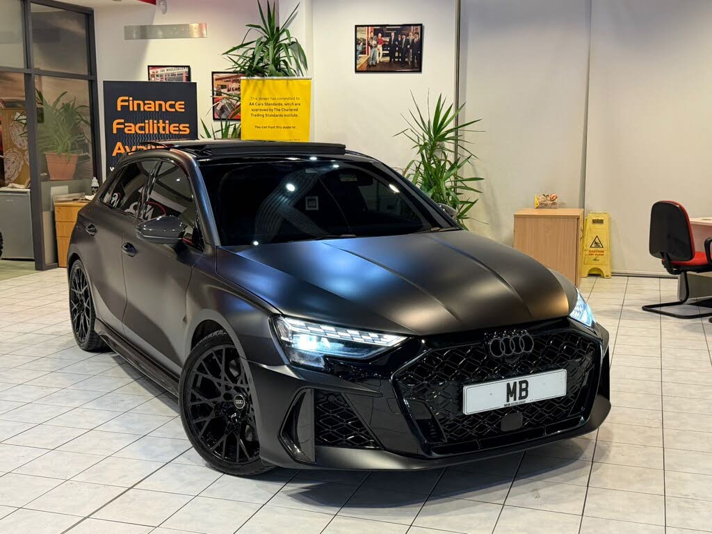 2025 Audi RS3 2.5 TFSI Carbon Vorsprung Sportback 5d