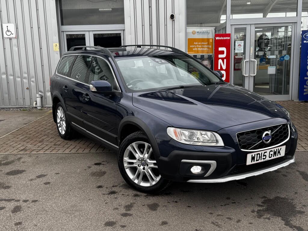 2015 Volvo XC70 2.4TD SE Lux D5 (215bhp) Geartronic