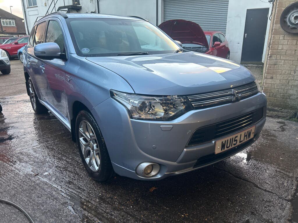 2015 Mitsubishi Outlander 2.0 GX4h PHEV