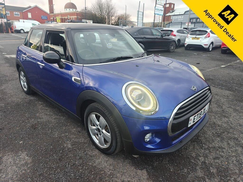 2019 MINI Mini 1.5 Cooper Classic Hatchback 5d Auto