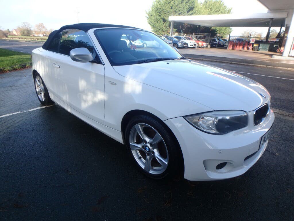 2013 BMW 1 Series 2.0 118i Exclusive Edition