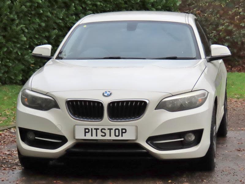 2014 BMW 2 Series 2.0 220i Sport Coupe 2d