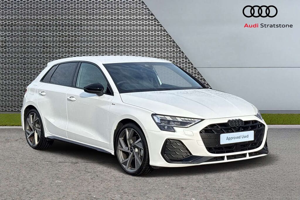 2025 Audi A3 1.5 35 TFSI Black Edition Sportback 5d