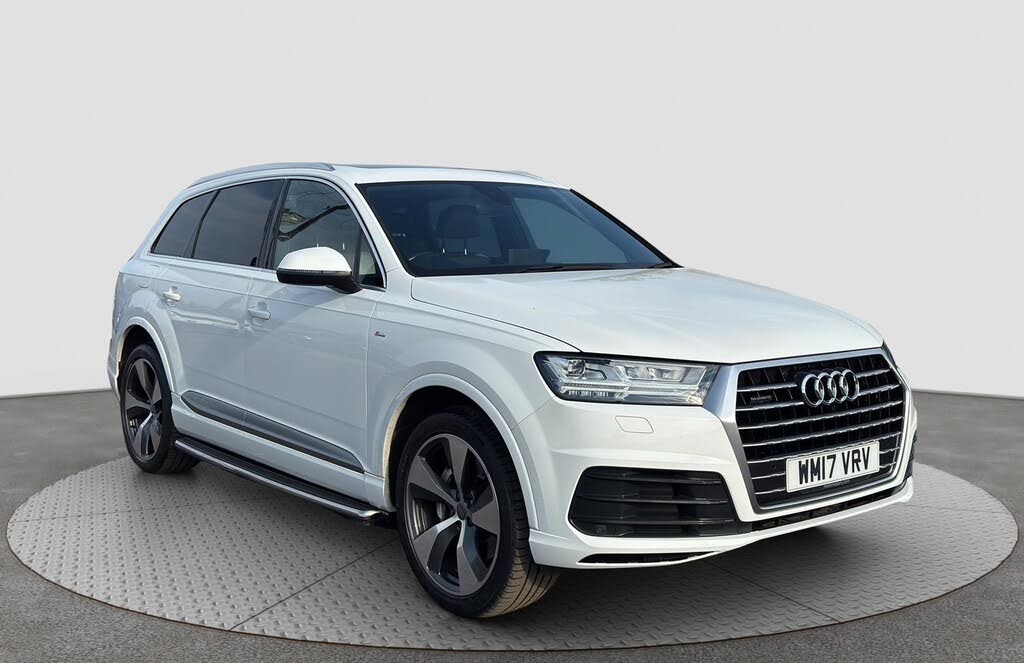 2017 Audi Q7 3.0TDI quattro S Line (272ps)