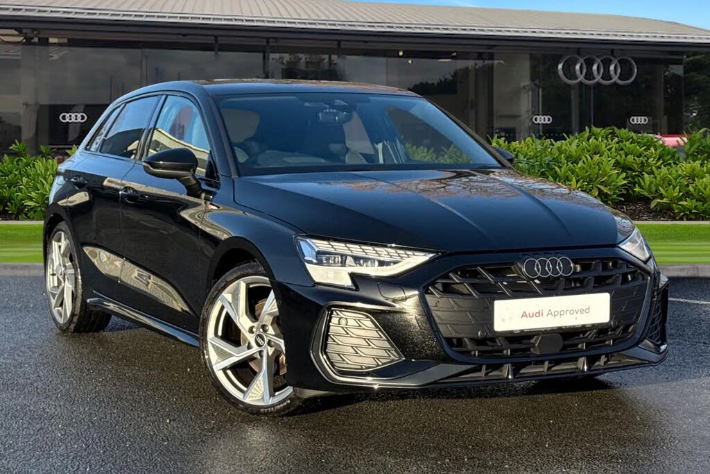 2025 Audi A3 1.5 35 TFSI Black Edition Sportback 5d