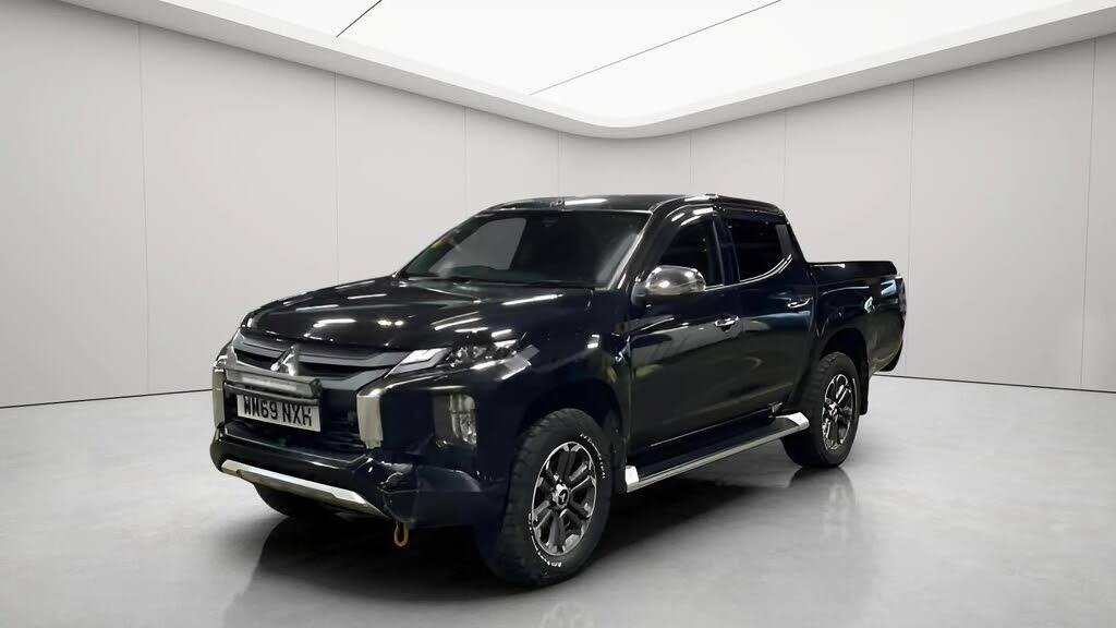 2020 Mitsubishi L200 2.2DI-D Barbarian X