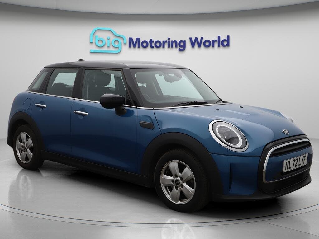 2022 MINI Mini 1.5 Cooper Classic (Premium) Hatchback 5d Auto